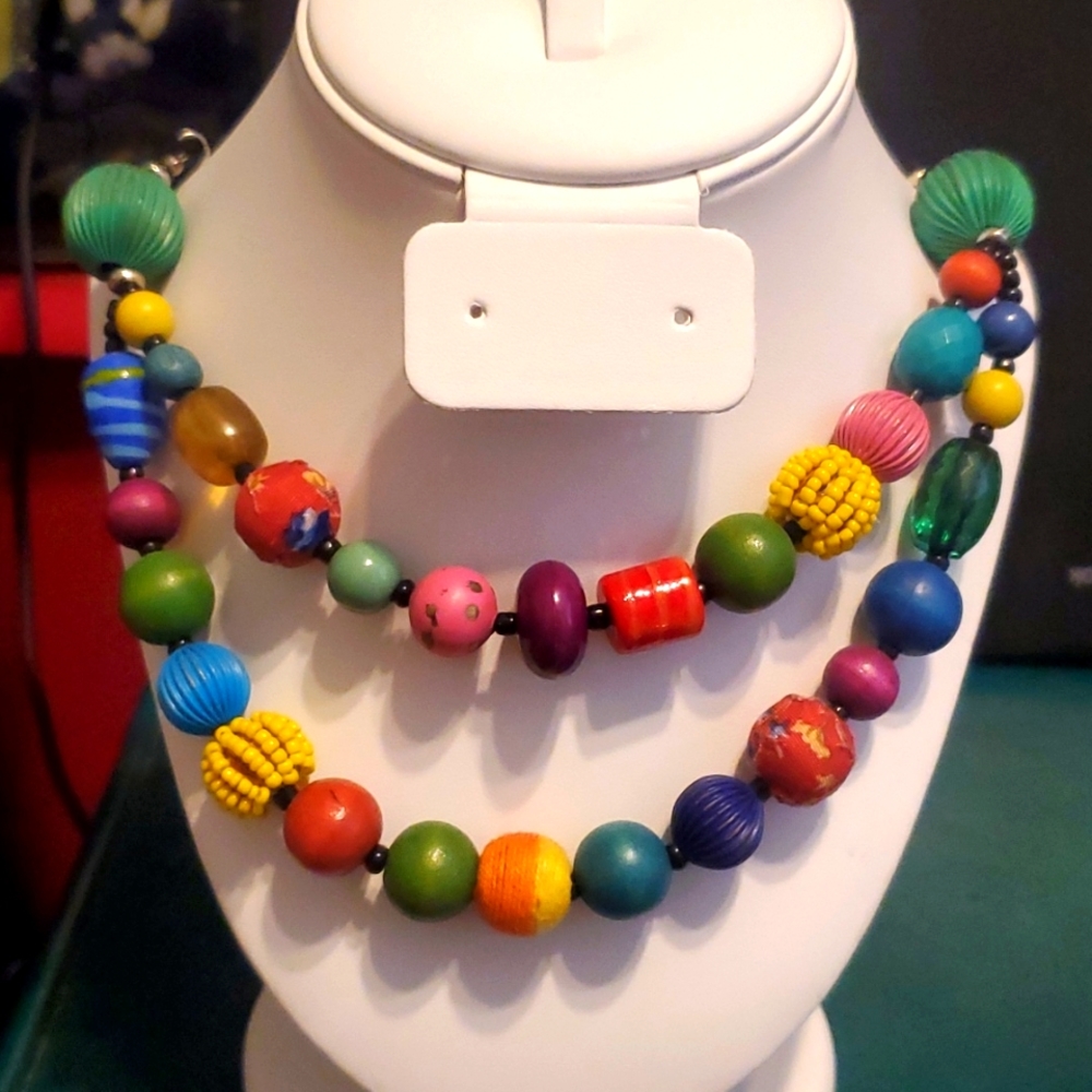Beaded multi-color necklace